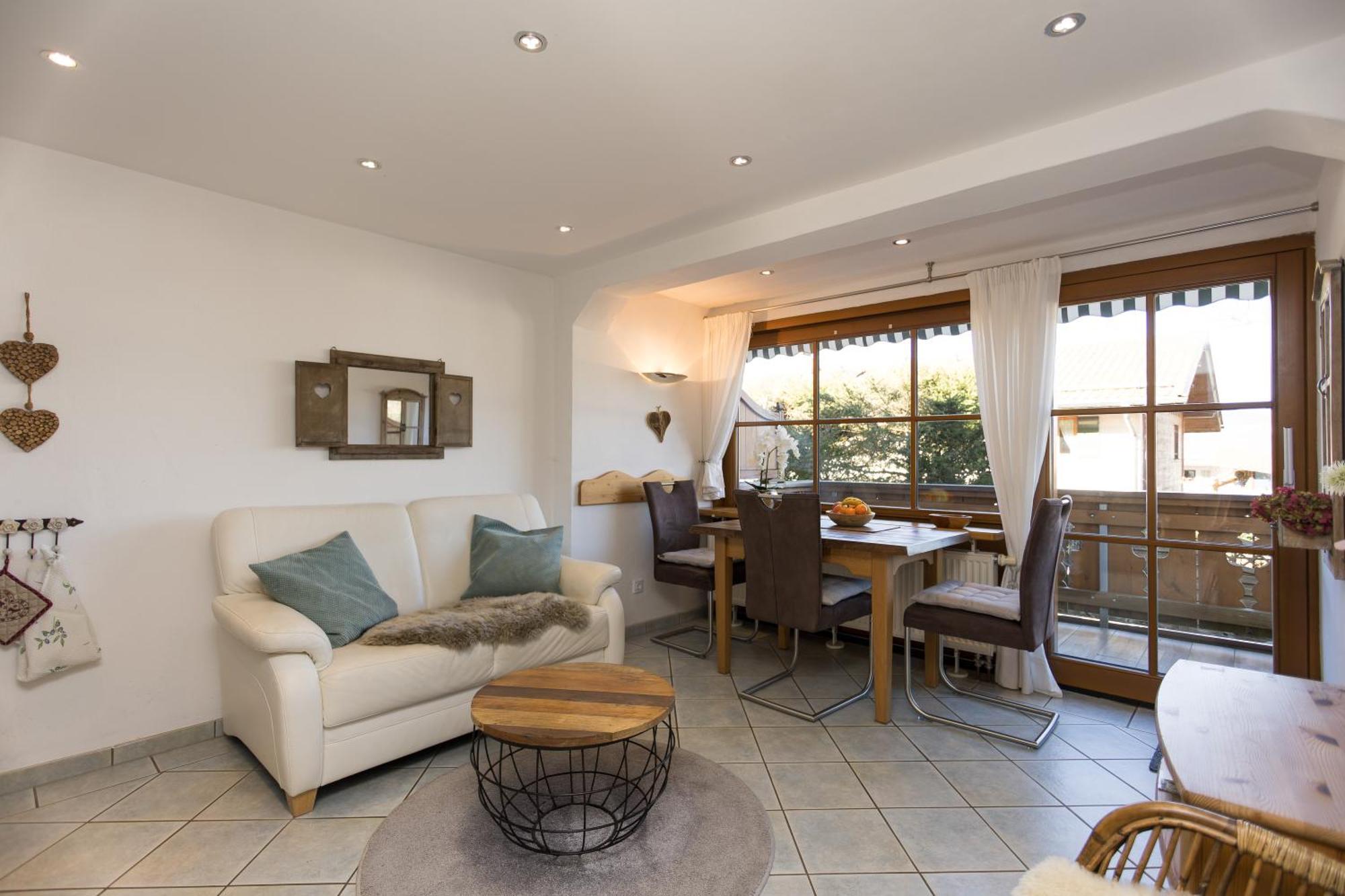 Ferienwohnung Mitteldorf โอเบอร์อัมเมอร์เกา ภายนอก รูปภาพ
